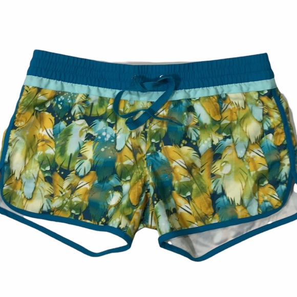 The North Face Pants - The north face women’s board feather print Large